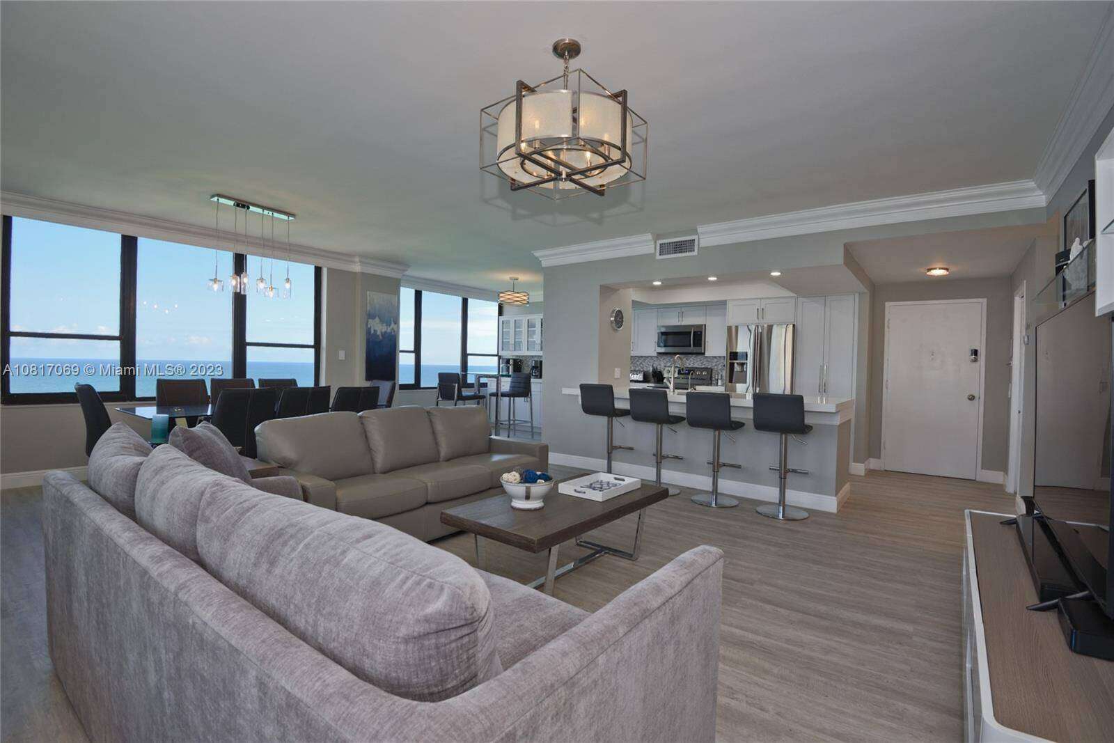 Alexander Towers at 3505 Ocean Dr, Hollywood, FL 33019 - For Rent photo 5