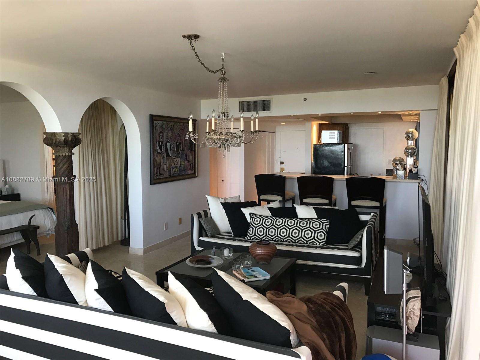 Decoplage at 100 Lincoln Rd, Miami Beach, FL 33139 - For Rent photo 13