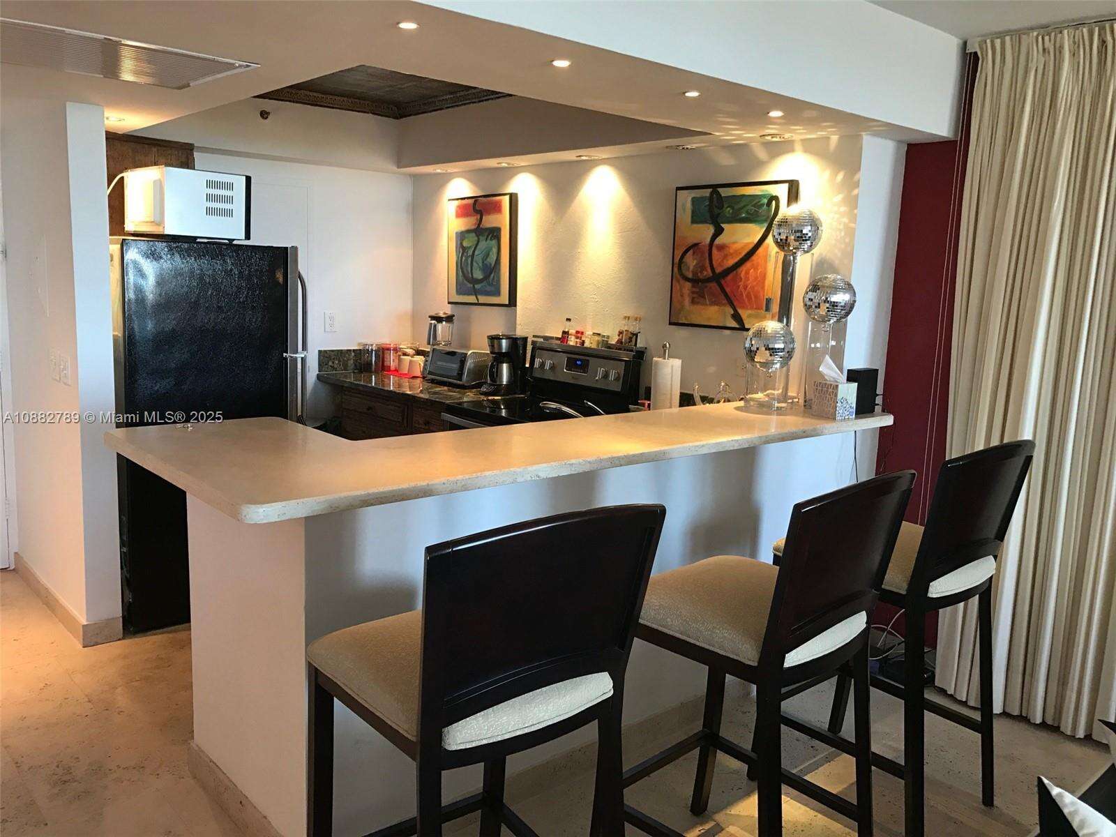 Decoplage at 100 Lincoln Rd, Miami Beach, FL 33139 - For Rent photo 21