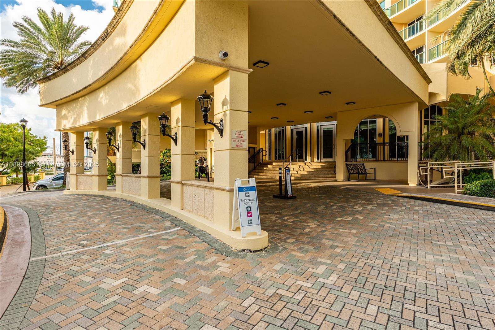 The Wave at 2501 Ocean Dr, Hollywood, FL 33019 - For Rent photo 58