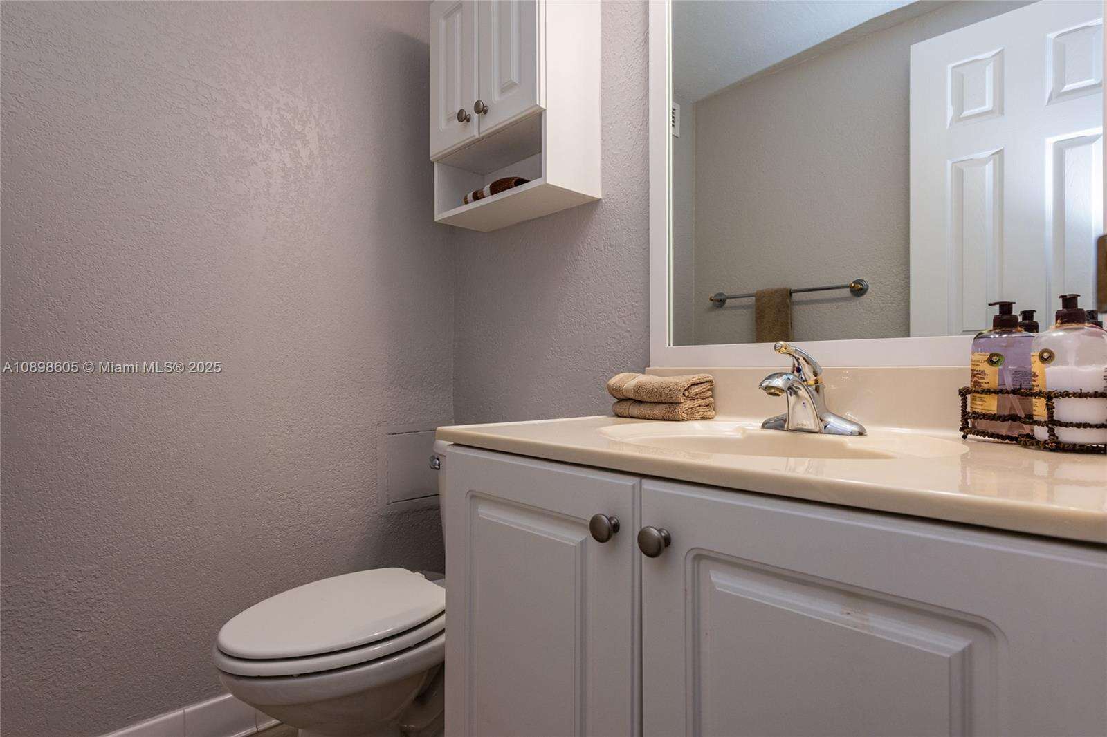 The Wave at 2501 Ocean Dr, Hollywood, FL 33019 - For Rent photo 92