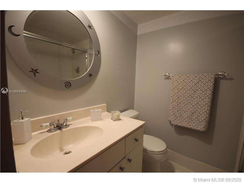 Seacoast 5151 at 5161 Collins Ave, Miami Beach, FL 33140 - For Rent photo 21