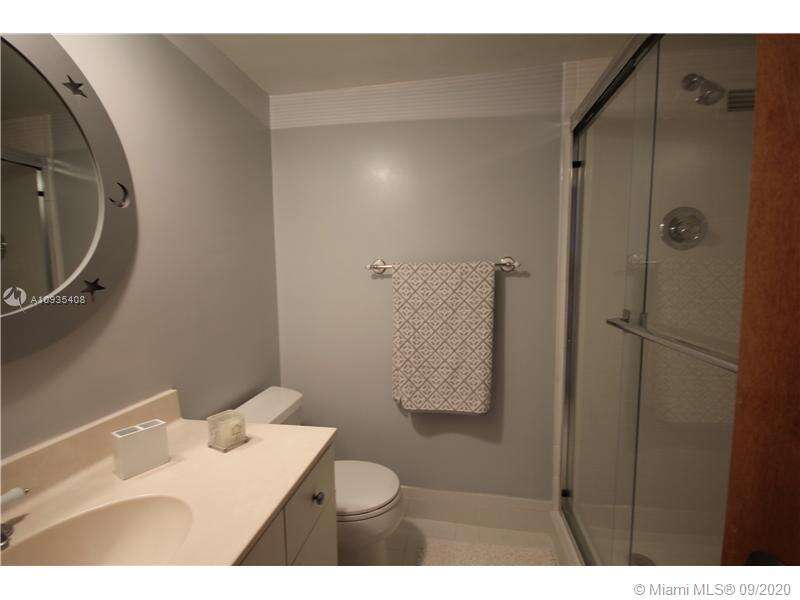 Seacoast 5151 at 5161 Collins Ave, Miami Beach, FL 33140 - For Rent photo 22