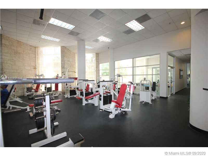 Seacoast 5151 at 5161 Collins Ave, Miami Beach, FL 33140 - For Rent photo 38