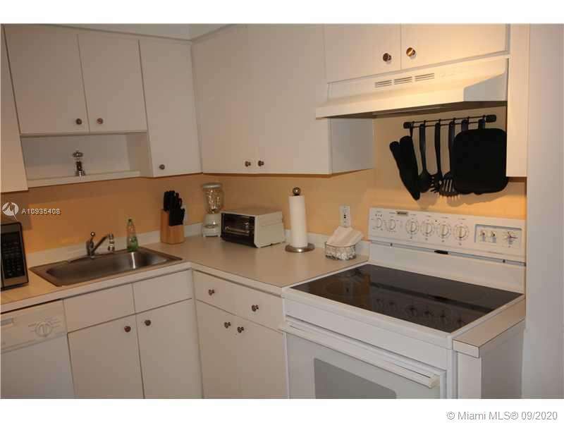 Seacoast 5151 at 5161 Collins Ave, Miami Beach, FL 33140 - For Rent photo 9