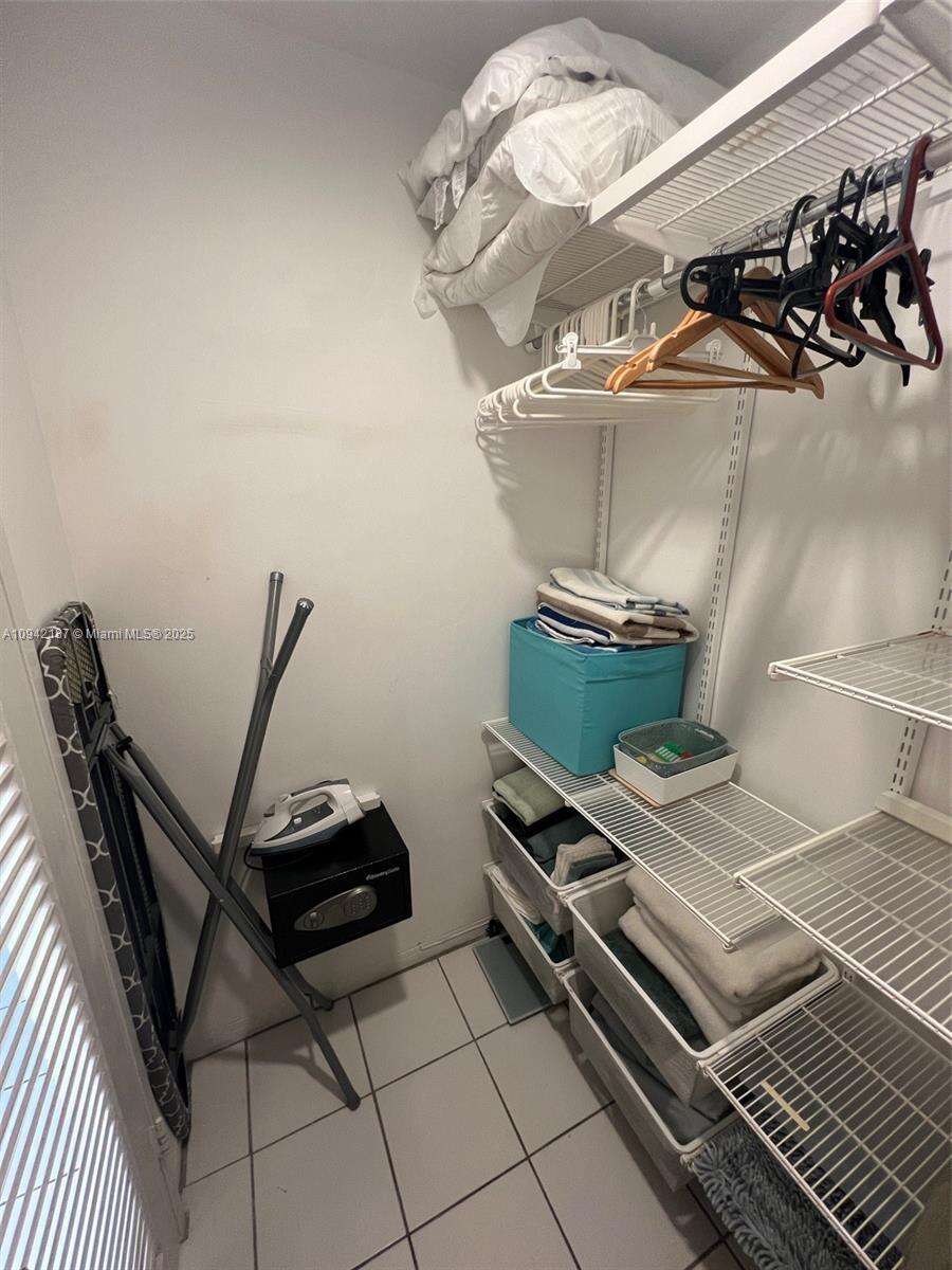 Decoplage at 100 Lincoln Rd, Miami Beach, FL 33139 - For Rent photo 27