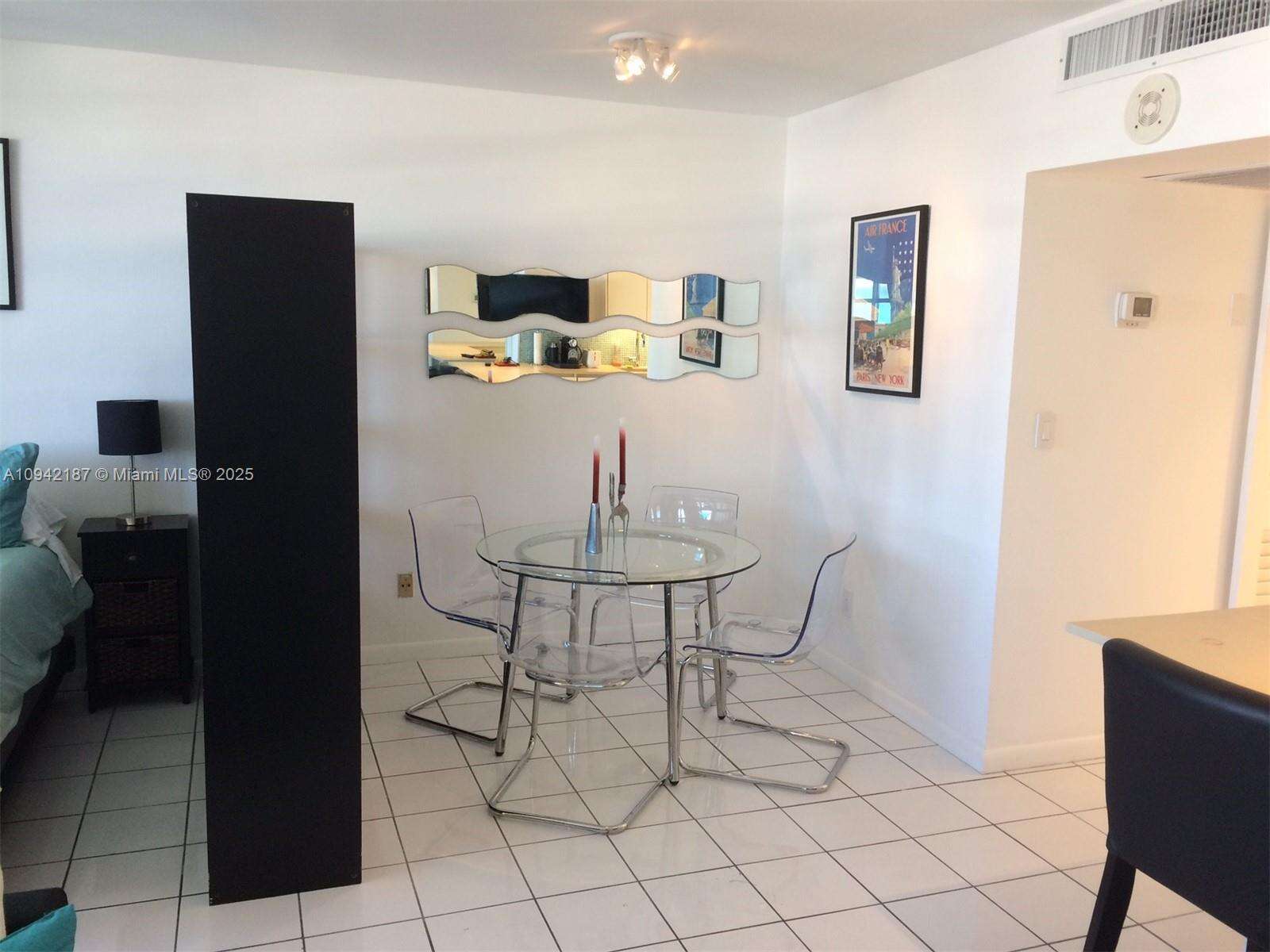 Decoplage at 100 Lincoln Rd, Miami Beach, FL 33139 - For Rent photo 9