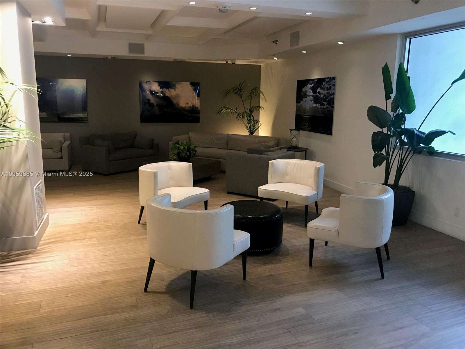 Decoplage at 100 Lincoln Rd, Miami Beach, FL 33139 - For Rent photo 17
