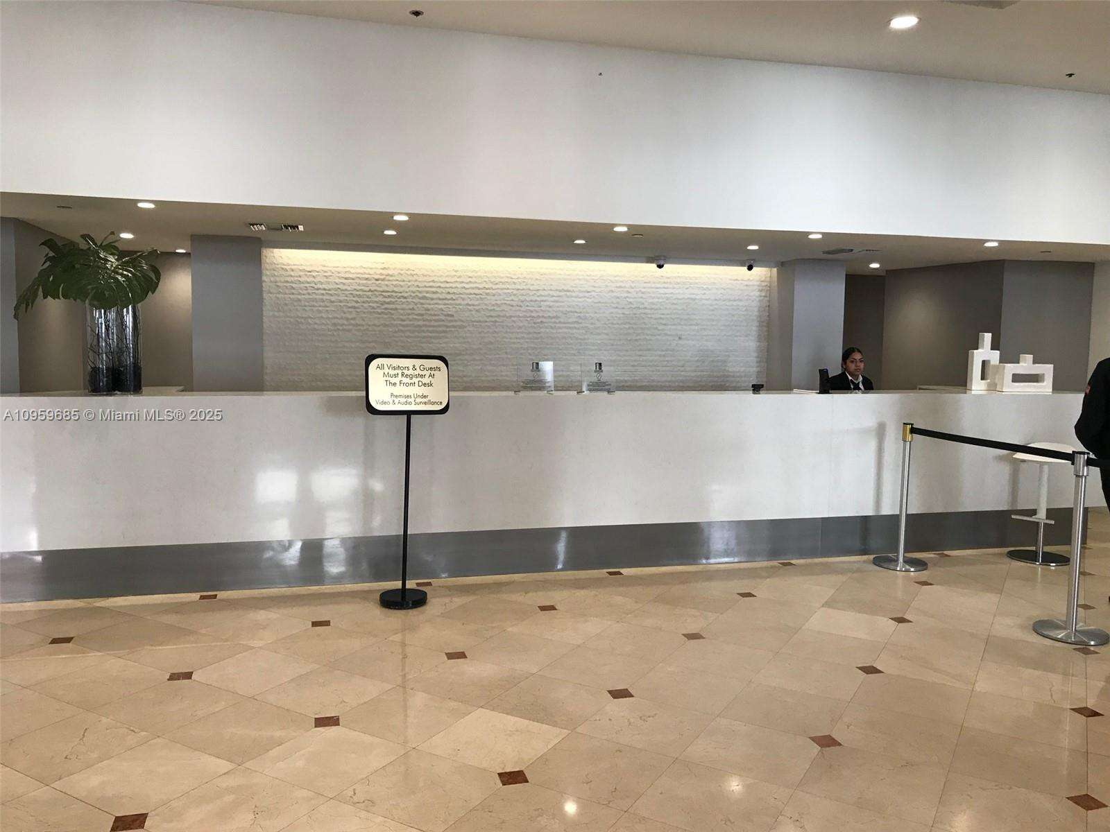Decoplage at 100 Lincoln Rd, Miami Beach, FL 33139 - For Rent photo 28