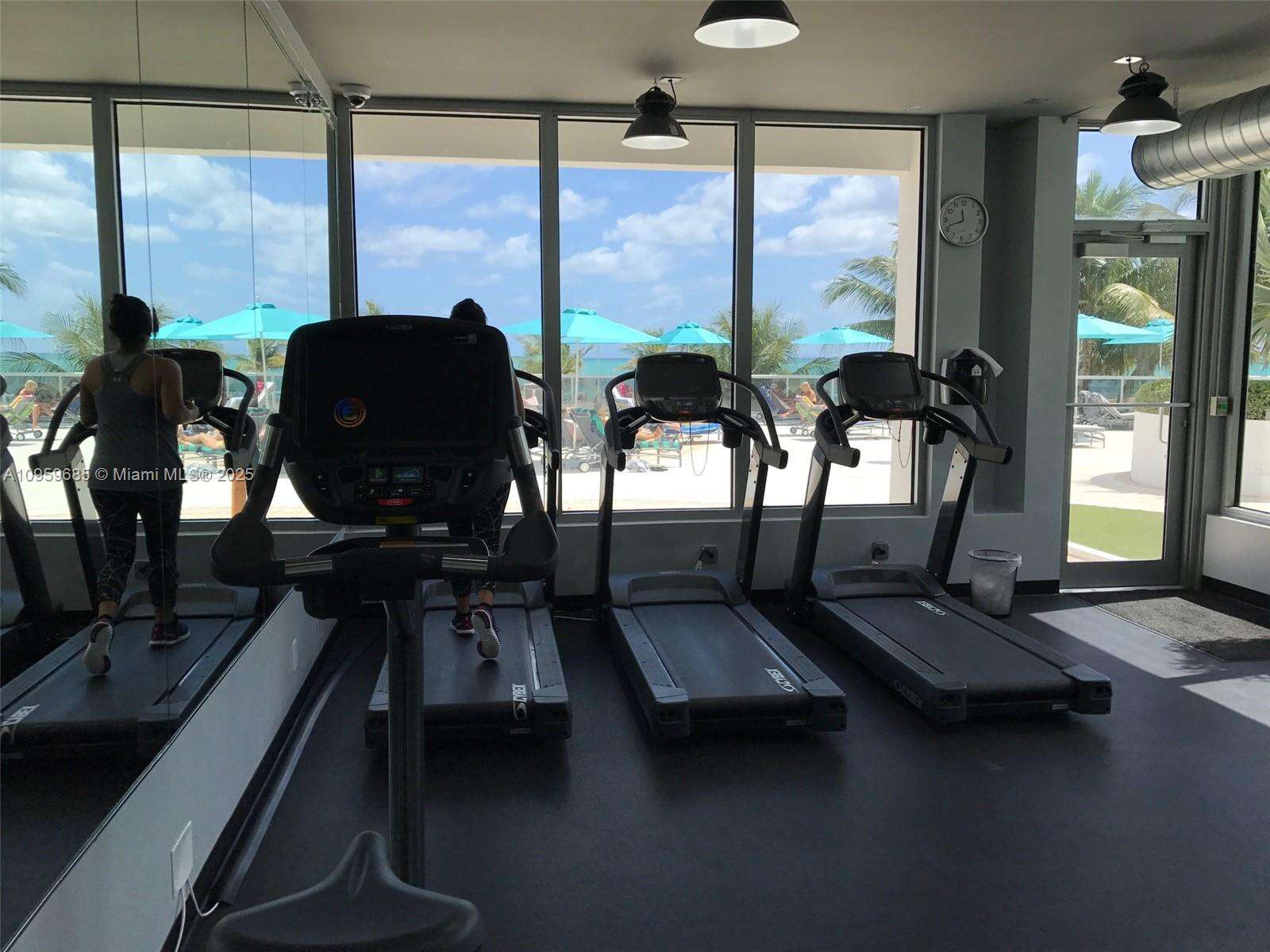 Decoplage at 100 Lincoln Rd, Miami Beach, FL 33139 - For Rent photo 39