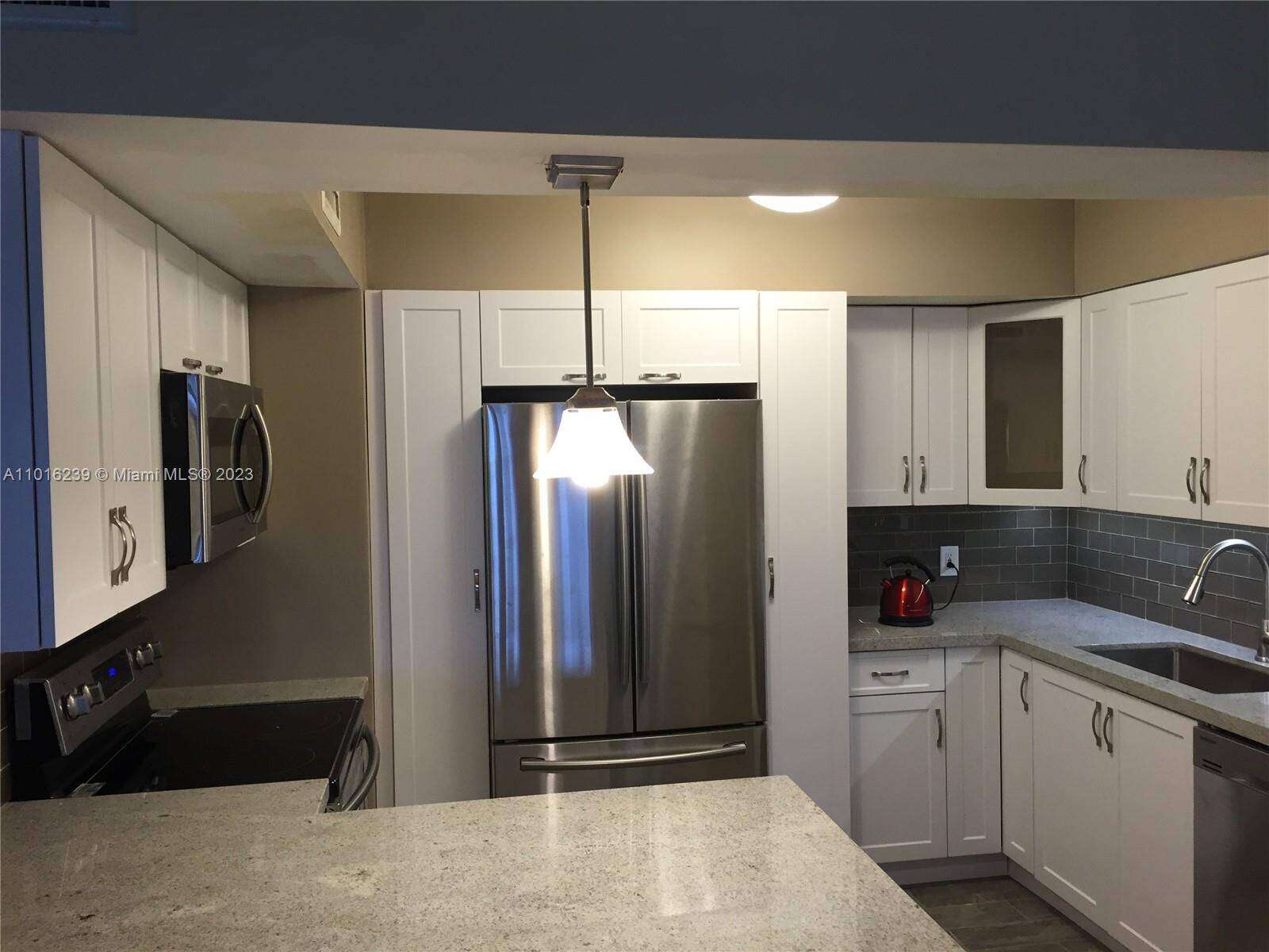 Alexander Towers at 3505 Ocean Dr, Hollywood, FL 33019 - For Rent photo 2