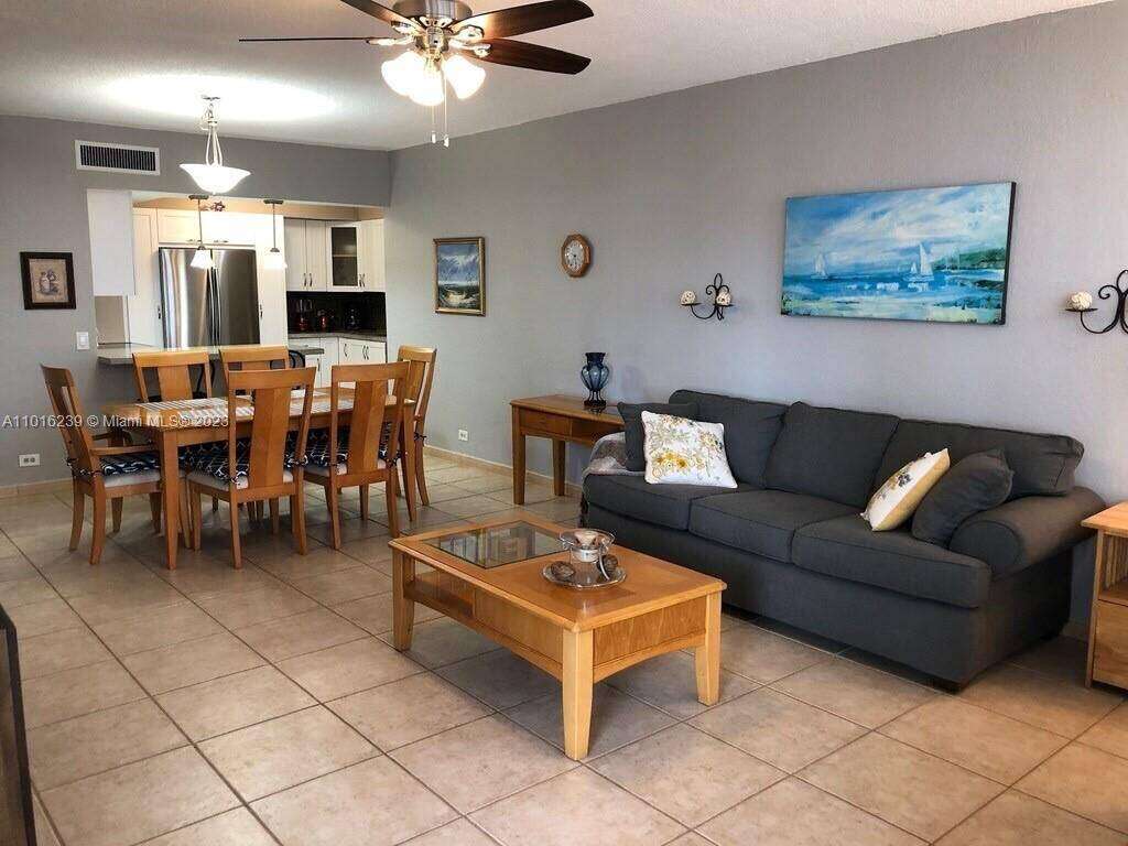 Alexander Towers at 3505 Ocean Dr, Hollywood, FL 33019 - For Rent photo 3