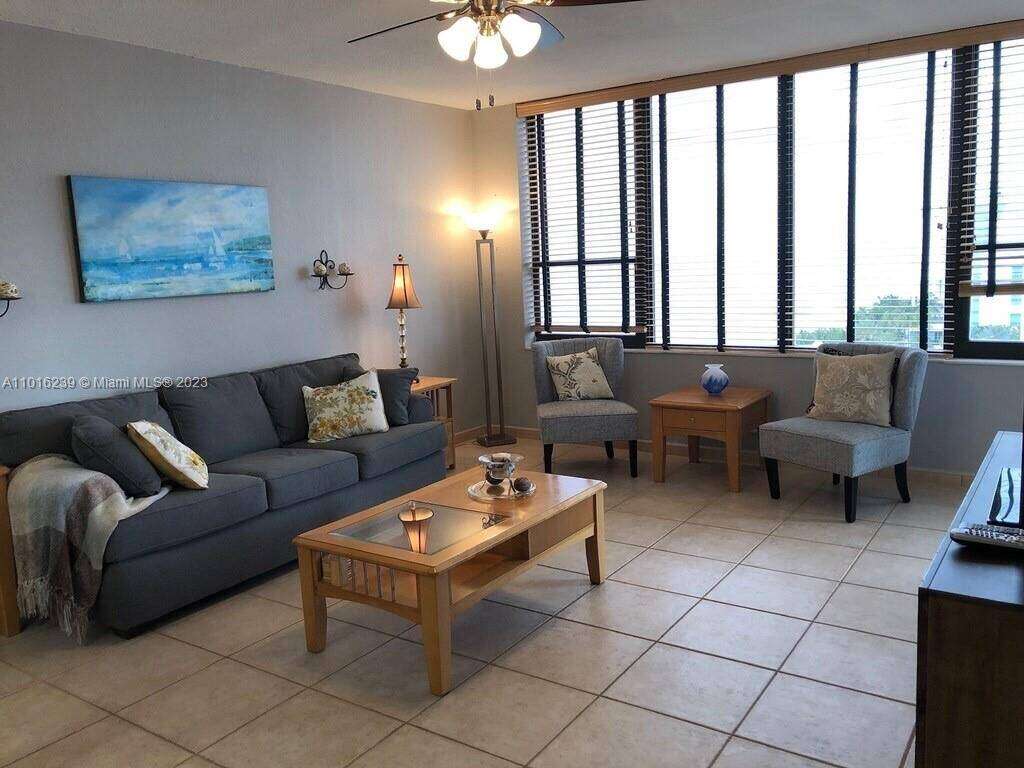 Alexander Towers at 3505 Ocean Dr, Hollywood, FL 33019 - For Rent photo 4