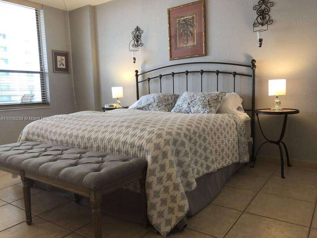 Alexander Towers at 3505 Ocean Dr, Hollywood, FL 33019 - For Rent photo 6