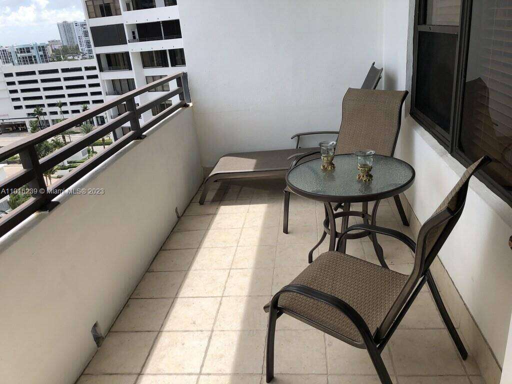 Alexander Towers at 3505 Ocean Dr, Hollywood, FL 33019 - For Rent photo 9