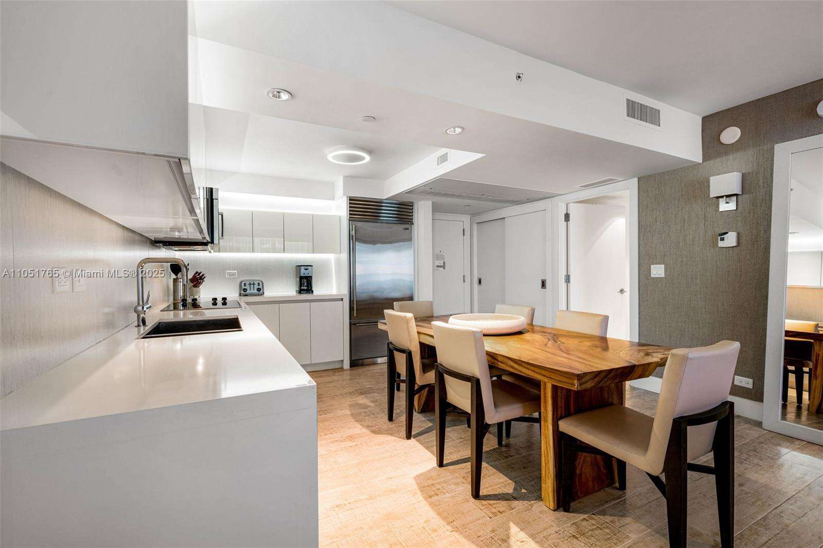 1 Hotel & Homes at 102 24 St, Miami Beach, FL 33139 - For Rent photo 12