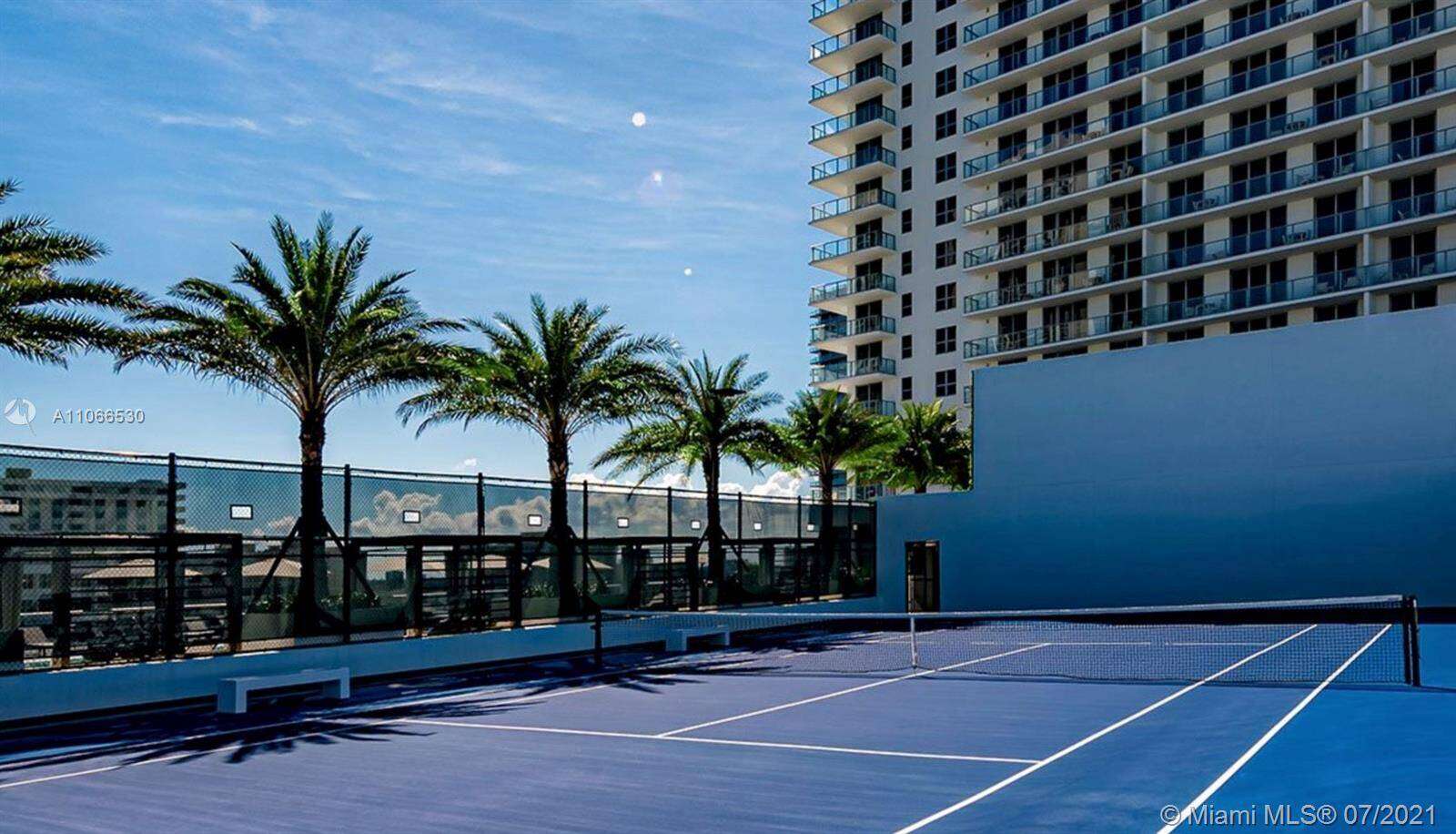 Hyde Beach House at 4010 Ocean Dr, Hollywood, FL 33019 - For Rent photo 28