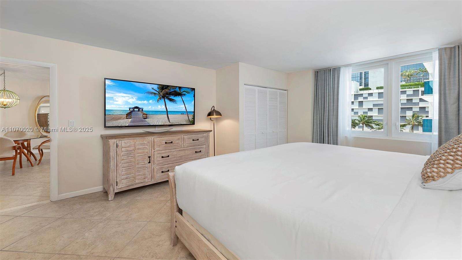 Roney Palace at 2301 Collins Ave, Miami Beach, FL 33139 - For Rent photo 3