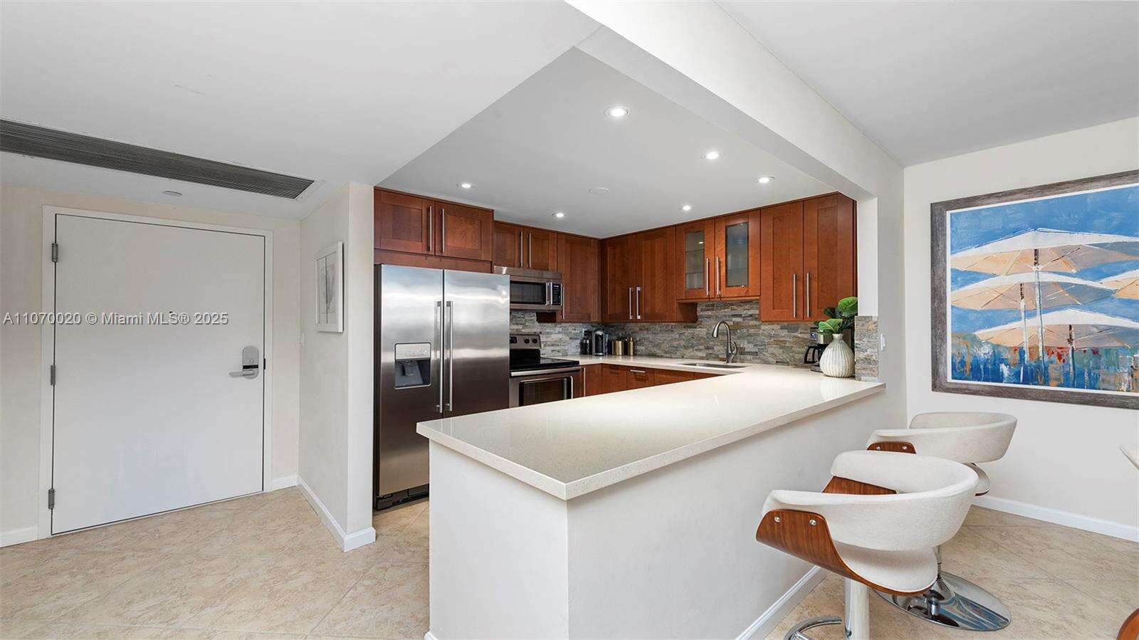 Roney Palace at 2301 Collins Ave, Miami Beach, FL 33139 - For Rent photo 10