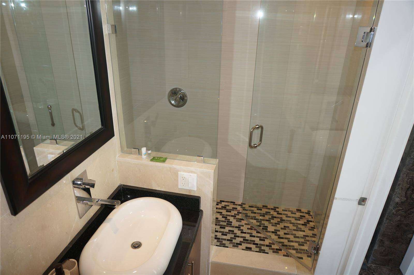 Sian Ocean Residences at 4001 Ocean Dr, Hollywood, FL 33019 - For Rent photo 35