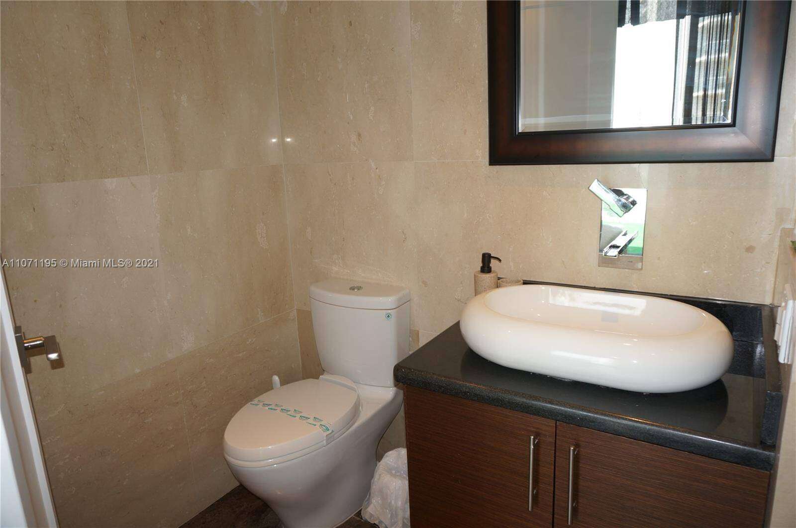 Sian Ocean Residences at 4001 Ocean Dr, Hollywood, FL 33019 - For Rent photo 36