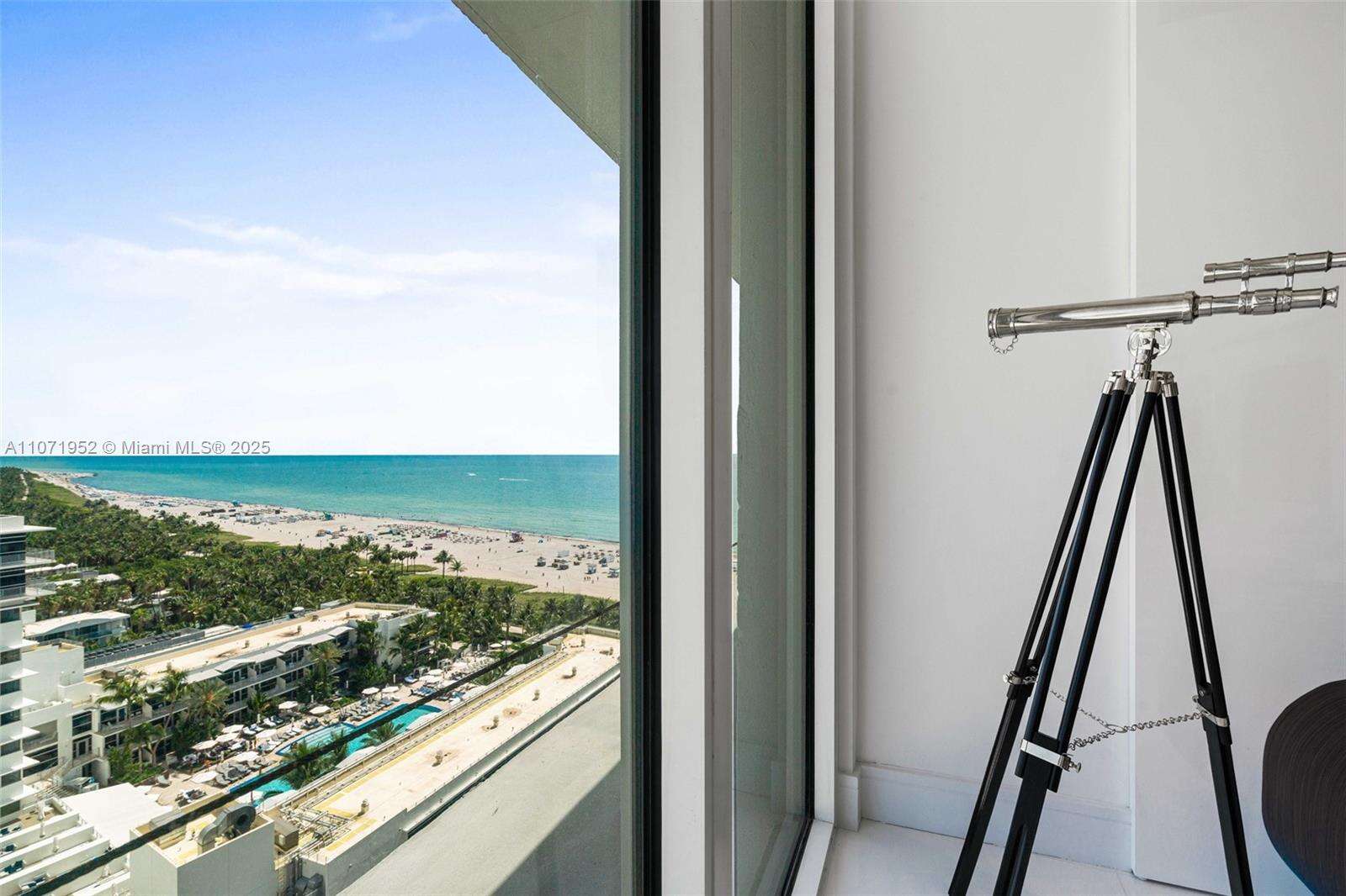 Decoplage at 100 Lincoln Rd, Miami Beach, FL 33139 - For Rent photo 9