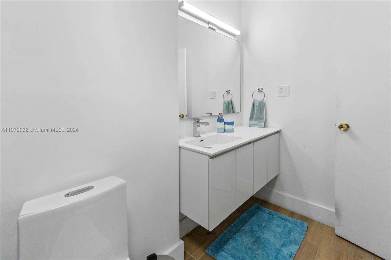 Decoplage at 100 Lincoln Rd, Miami Beach, FL 33139 - For Rent photo 11