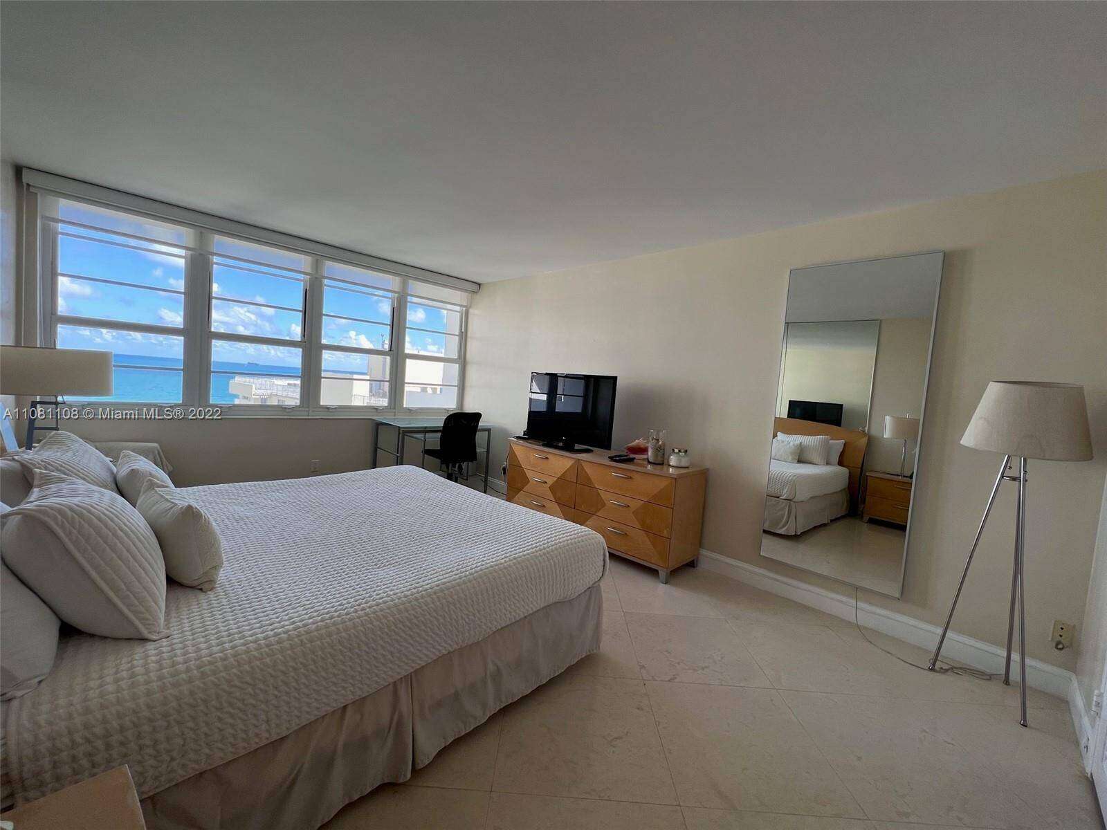 Decoplage at 100 Lincoln Rd, Miami Beach, FL 33139 - For Rent photo 16