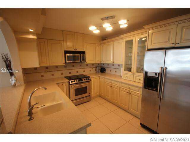 Seacoast 5151 at 5151 Collins Ave, Miami Beach, FL 33140 - For Rent photo 11