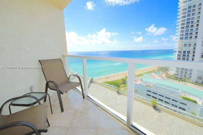 La Perla at 16699 Collins Ave, Sunny Isles Beach, FL 33160 - For Rent photo 19