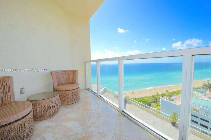 La Perla at 16699 Collins Ave, Sunny Isles Beach, FL 33160 - For Rent photo 3