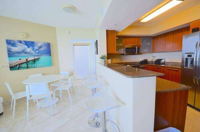 La Perla at 16699 Collins Ave, Sunny Isles Beach, FL 33160 - For Rent photo 5