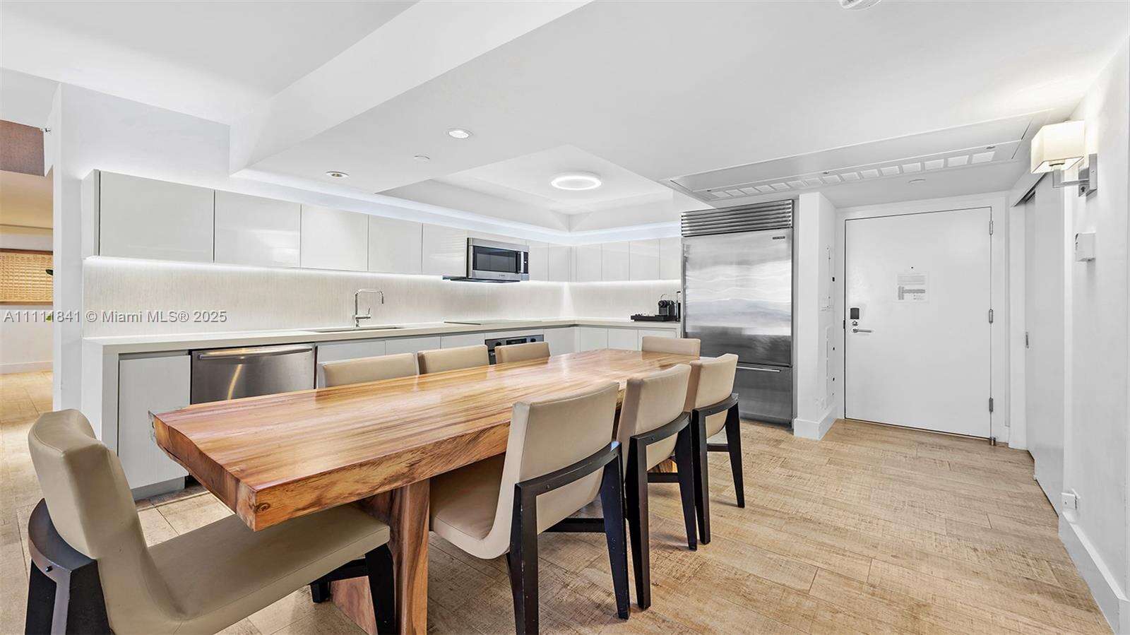 1 Hotel & Homes at 102 24 St, Miami Beach, FL 33139 - For Rent photo 4
