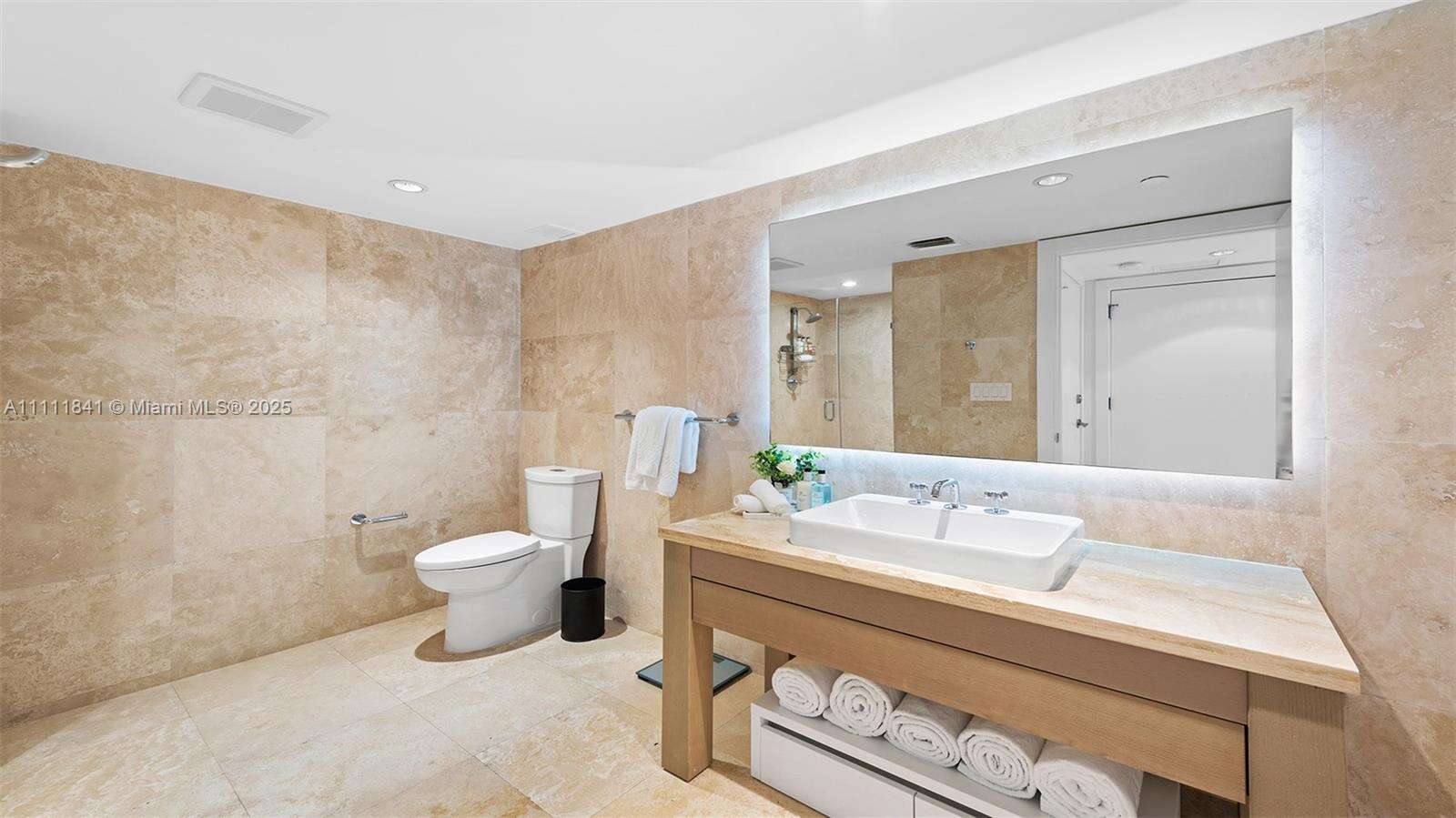 1 Hotel & Homes at 102 24 St, Miami Beach, FL 33139 - For Rent photo 35