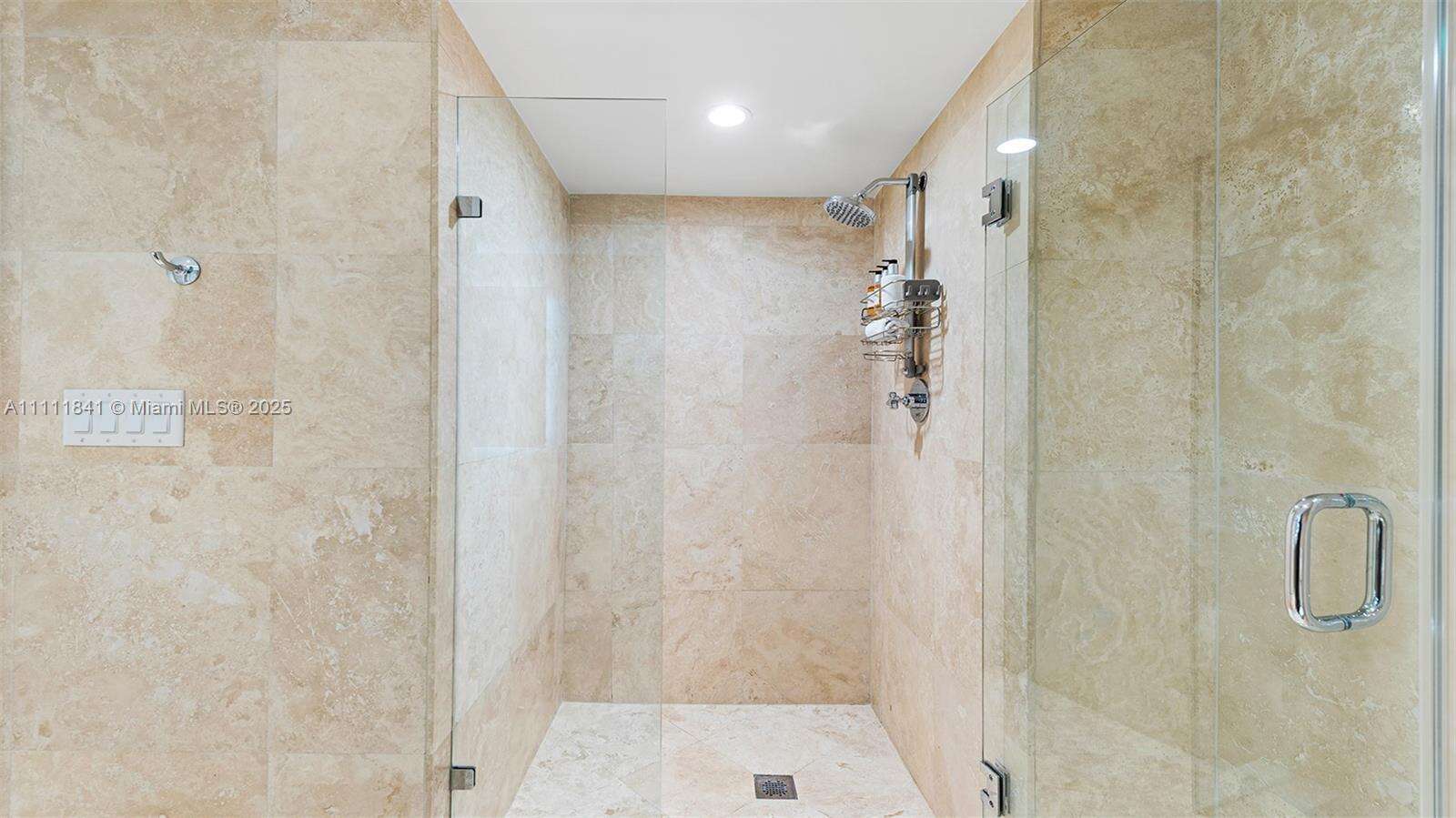 1 Hotel & Homes at 102 24 St, Miami Beach, FL 33139 - For Rent photo 39