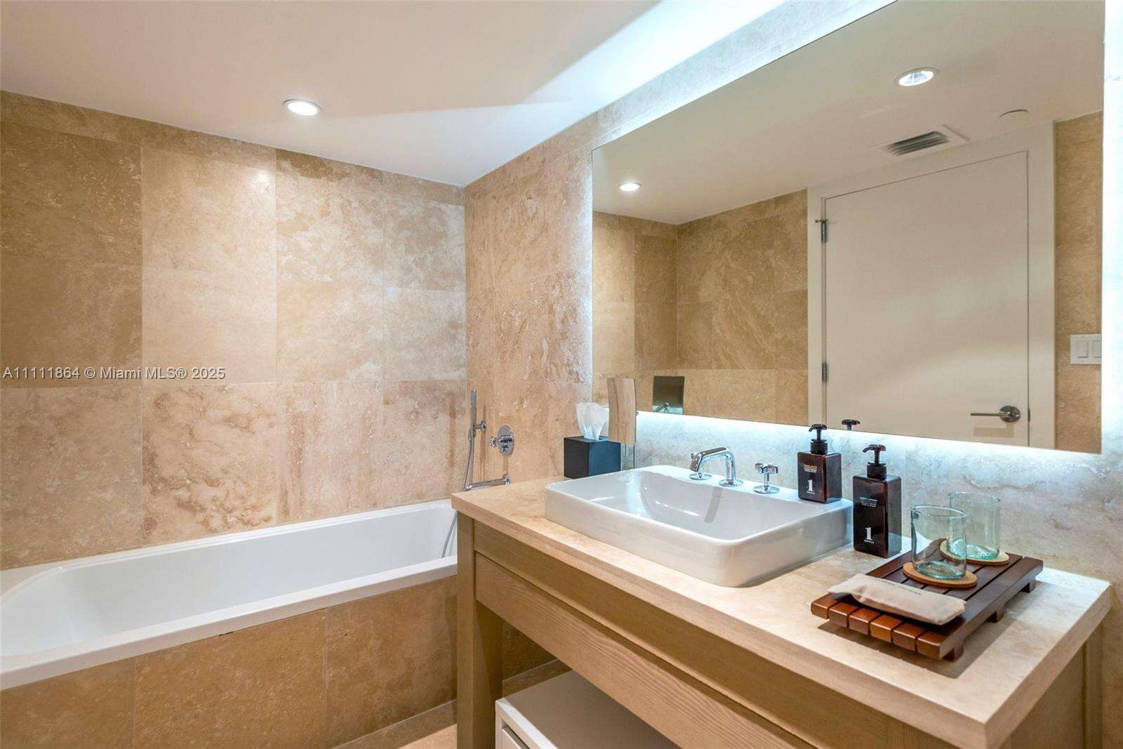1 Hotel & Homes at 102 24 St, Miami Beach, FL 33139 - For Rent photo 9