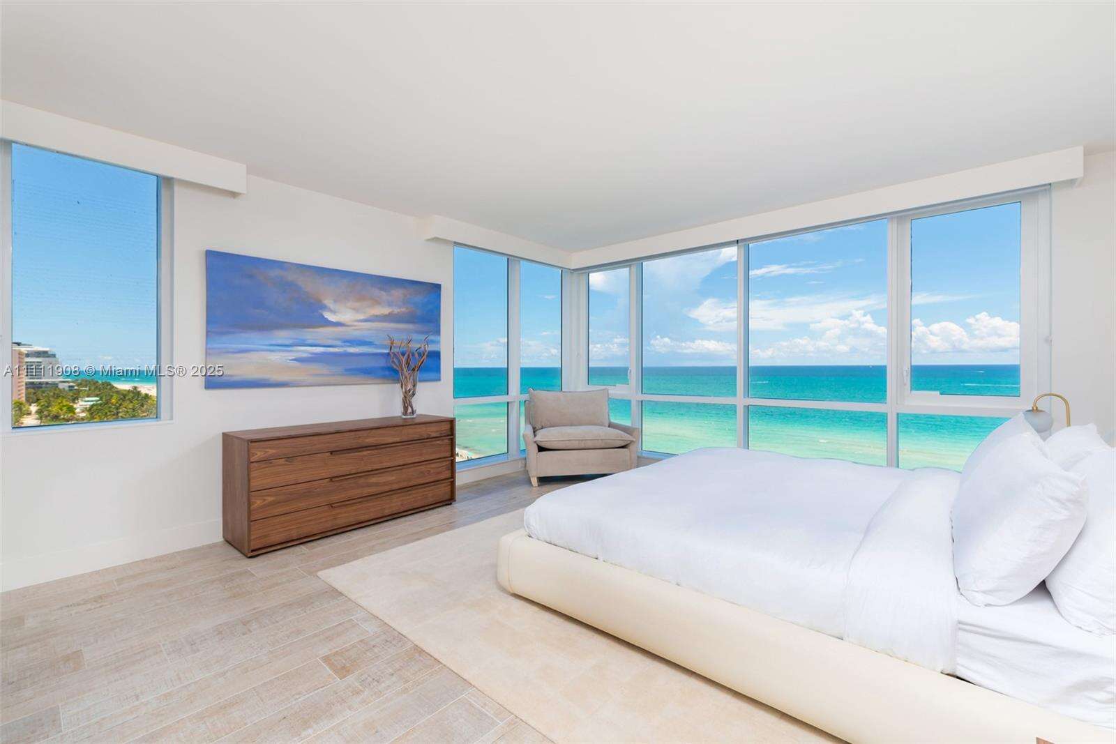 1 Hotel & Homes at 102 24 St, Miami Beach, FL 33139 - For Rent photo 1