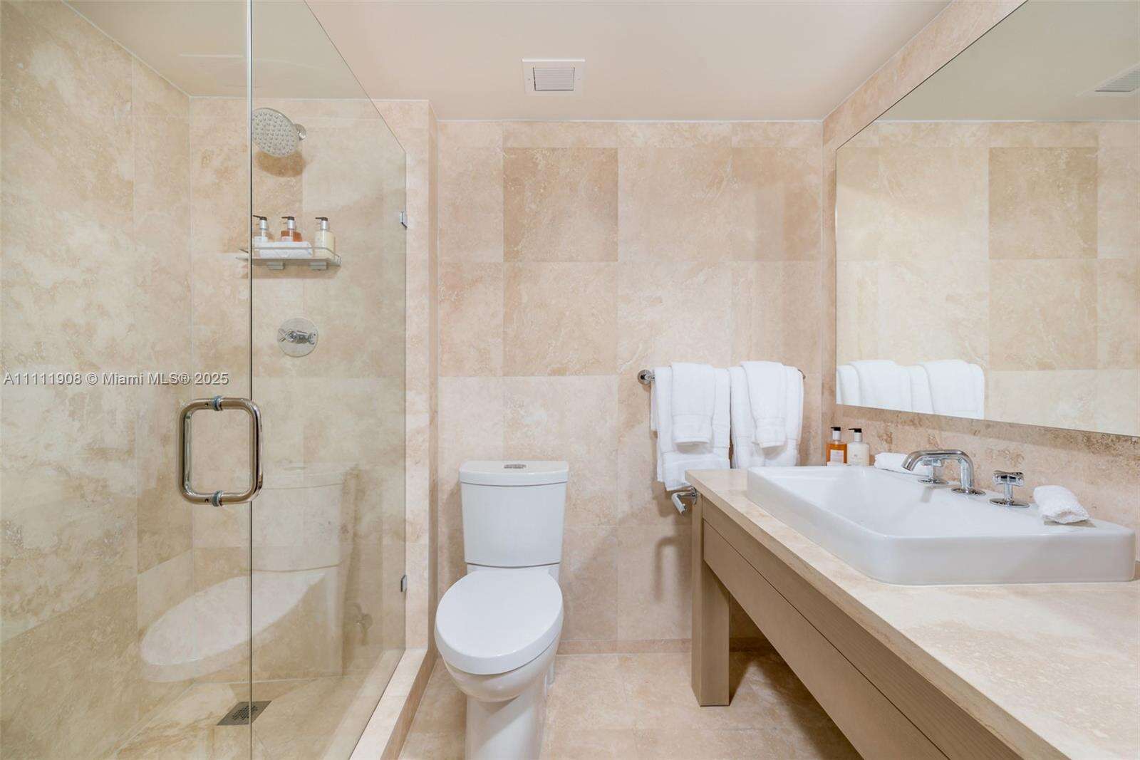 1 Hotel & Homes at 102 24 St, Miami Beach, FL 33139 - For Rent photo 13
