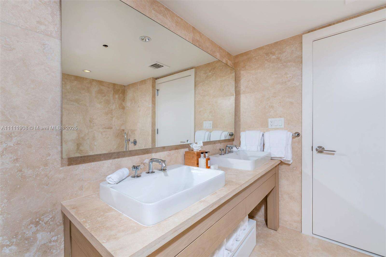 1 Hotel & Homes at 102 24 St, Miami Beach, FL 33139 - For Rent photo 22