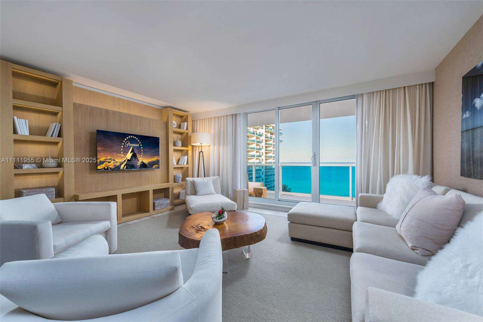 1 Hotel & Homes at 102 24 St, Miami Beach, FL 33139 - For Rent photo 1