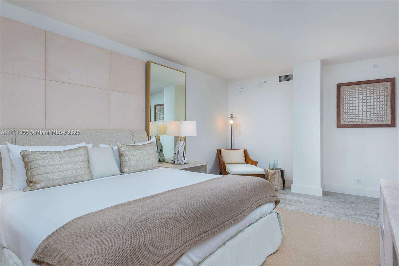1 Hotel & Homes at 102 24 St, Miami Beach, FL 33139 - For Rent photo 18