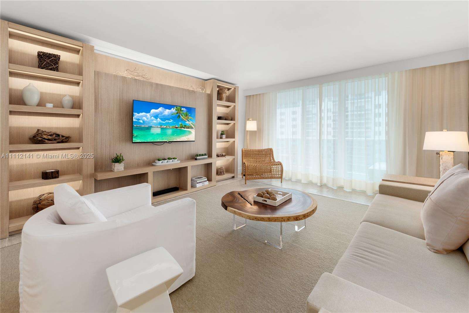 1 Hotel & Homes at 102 24 St, Miami Beach, FL 33139 - For Rent photo 1