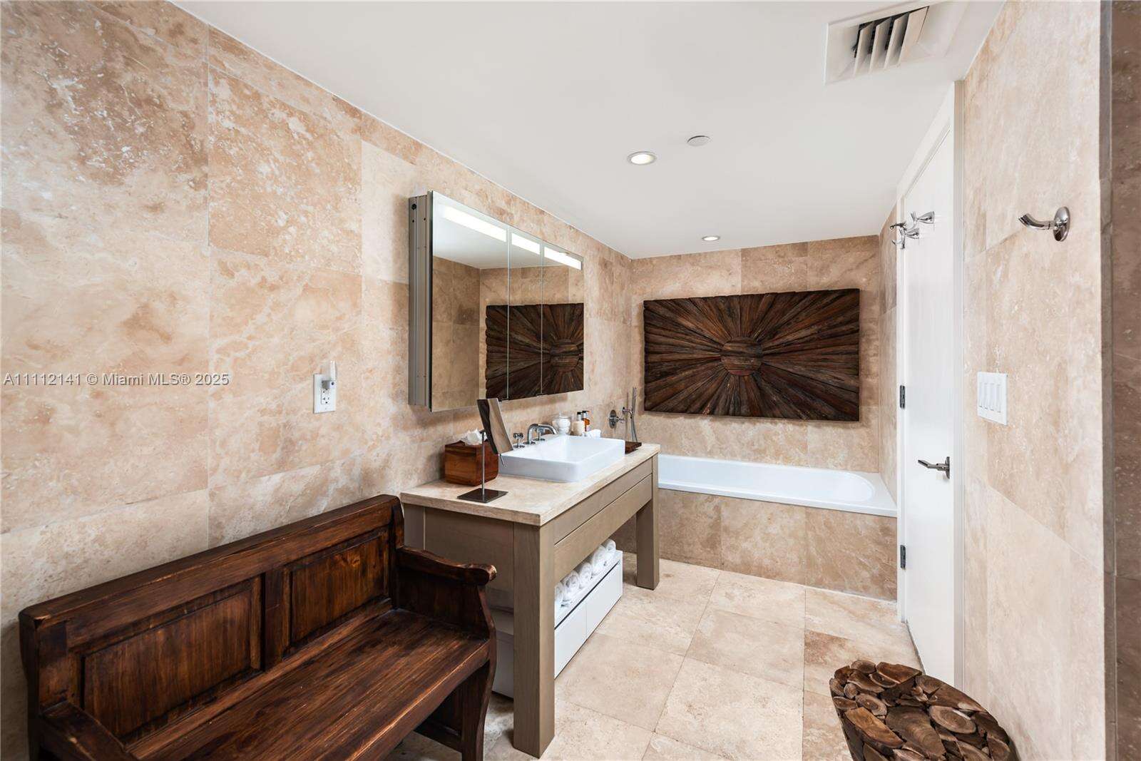 1 Hotel & Homes at 102 24 St, Miami Beach, FL 33139 - For Rent photo 5