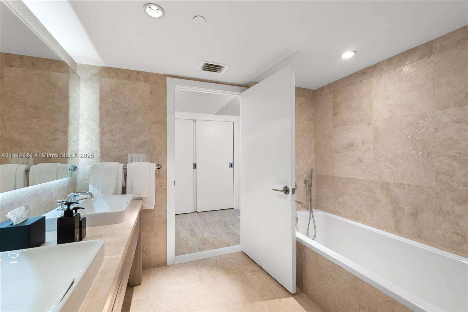 1 Hotel & Homes at 102 24 St, Miami Beach, FL 33139 - For Rent photo 9