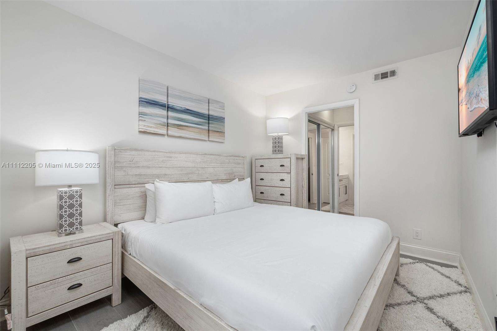 Roney Palace at 2301 Collins Ave, Miami Beach, FL 33139 - For Rent photo 2