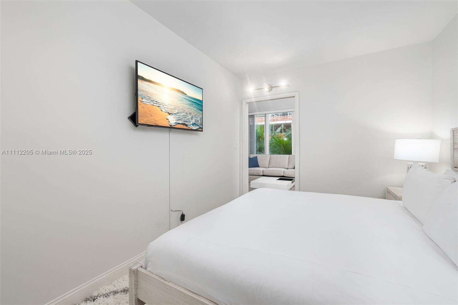 Roney Palace at 2301 Collins Ave, Miami Beach, FL 33139 - For Rent photo 12