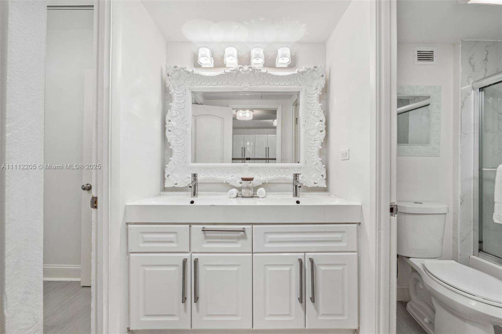 Roney Palace at 2301 Collins Ave, Miami Beach, FL 33139 - For Rent photo 14