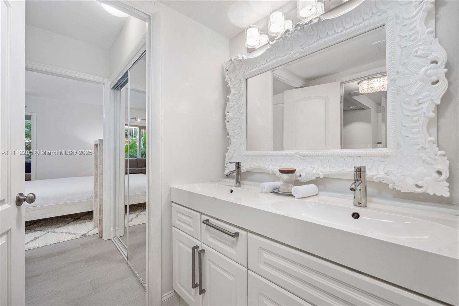 Roney Palace at 2301 Collins Ave, Miami Beach, FL 33139 - For Rent photo 15