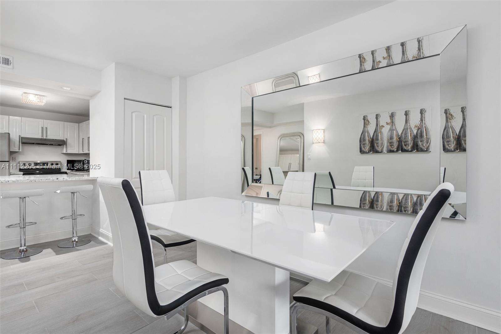 Roney Palace at 2301 Collins Ave, Miami Beach, FL 33139 - For Rent photo 4