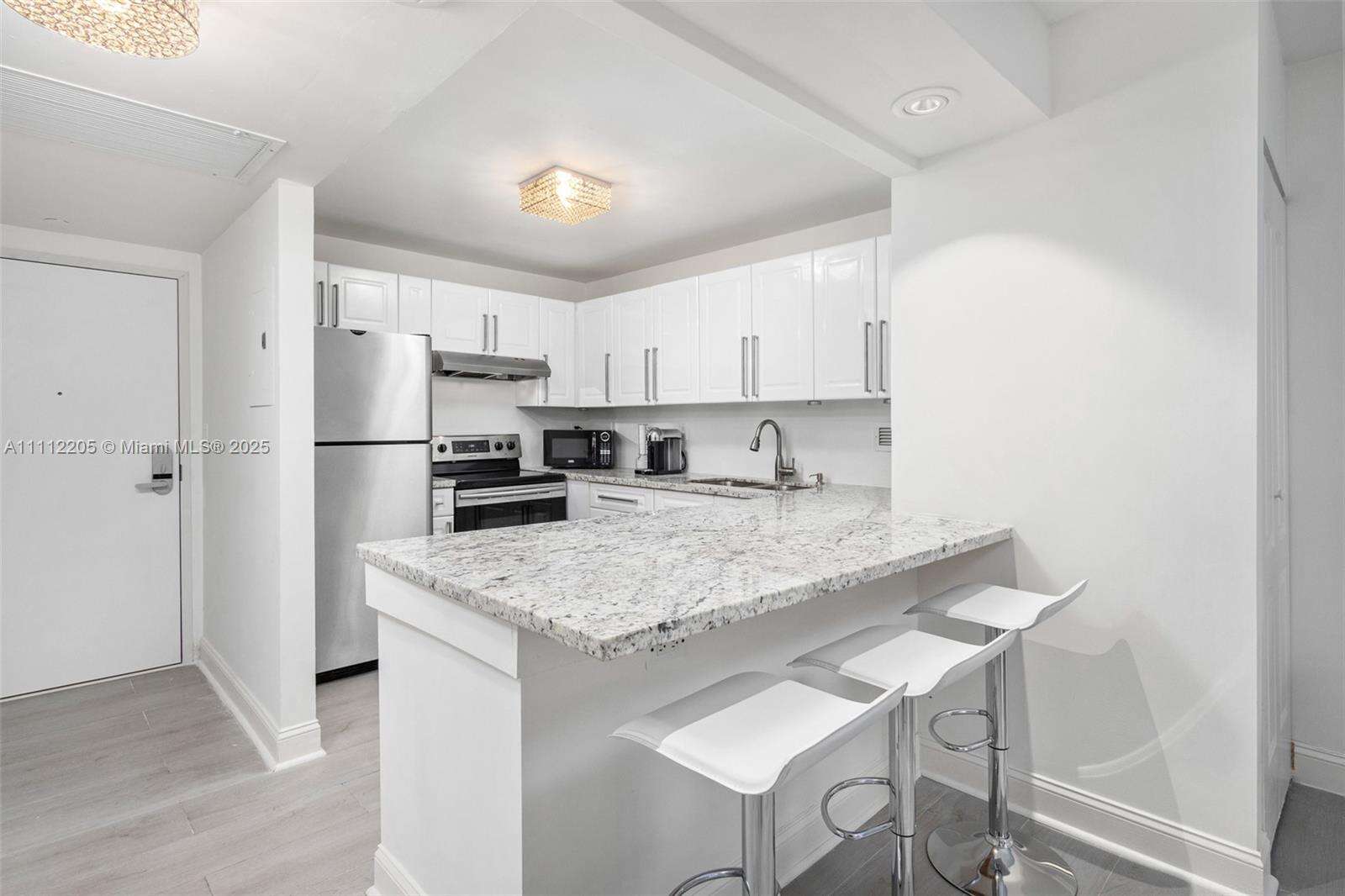 Roney Palace at 2301 Collins Ave, Miami Beach, FL 33139 - For Rent photo 7